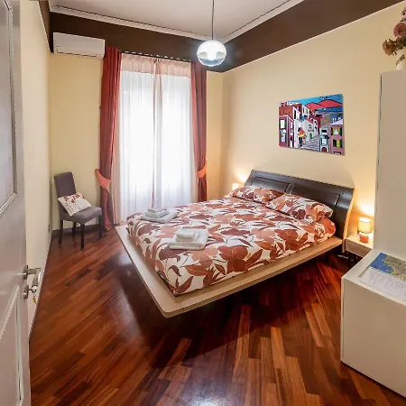 Sogno O Son Desto Nápoly
